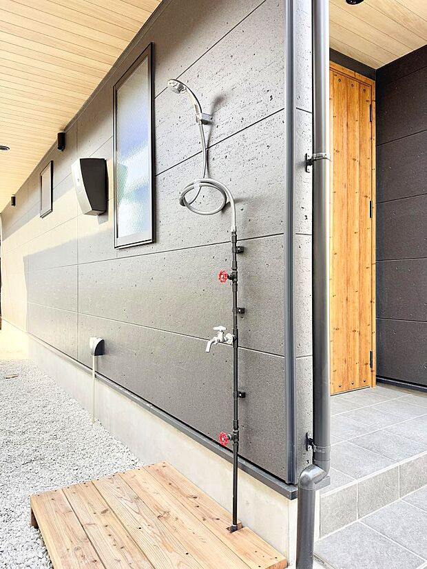 【その他現地】■屋外シャワーあり！