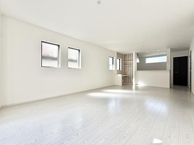 【ダイニング】■何気ない毎日を特別にする、癒しの空間