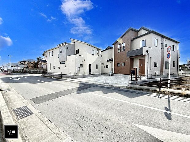 【前面道路含む現地写真】前面道路広々