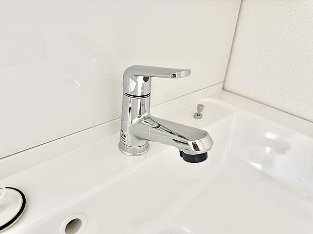 【ハンドシャワー付洗面台】■手洗いや顔を洗う時も快適に使える便利なシャワー