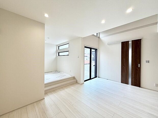 【リビングダイニング】■心落ち着く場所、ゆったり過ごせるリビング