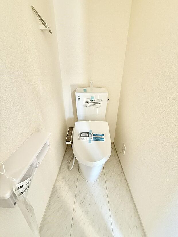 【トイレ】■毎日使う場所だからこそ、清潔感溢れる空間