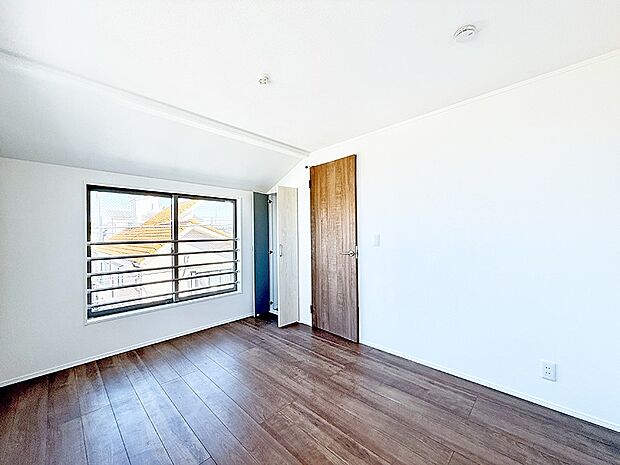 【子供部屋】■仕事や勉強のスペースに使うことで、集中しやすく静かな環境が整います