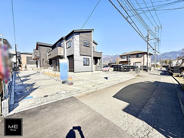 【前面道路含む現地写真】■優雅なラインが、毎日を引き立てます