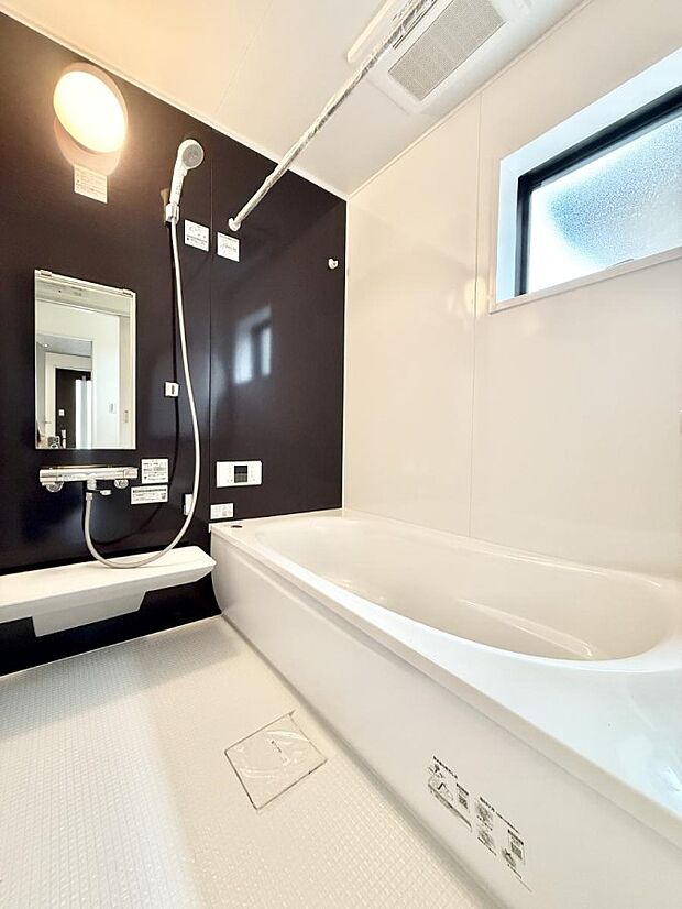 【浴室】■家族みんなが気持ちよく使える設計です