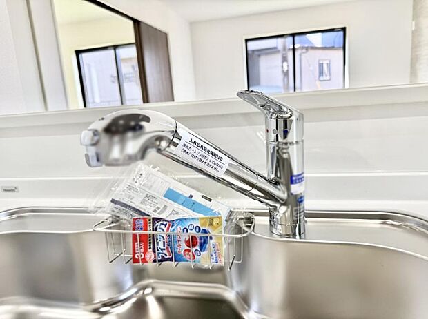 【浄水器】■清潔でおいしい水を手軽に供給してくれます