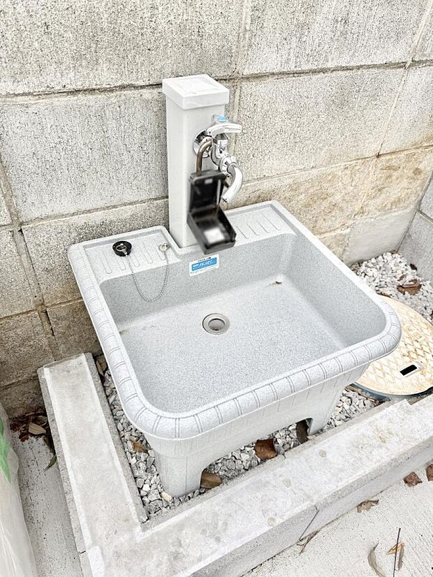 【外水栓】■外水栓付きなので、洗車やお庭のお手入れが捗ります