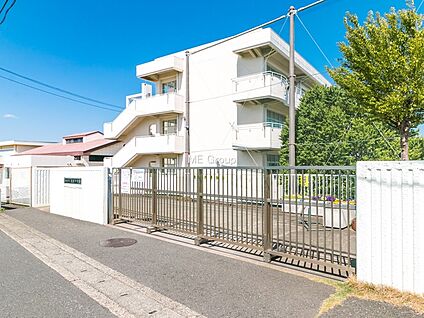 横浜市立汲沢中学校 600m(8分)