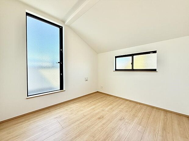 【子供部屋】■陽射しが差し込む暖かいお部屋