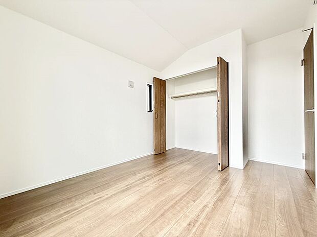 【その他内観】豊富な収納スペース！