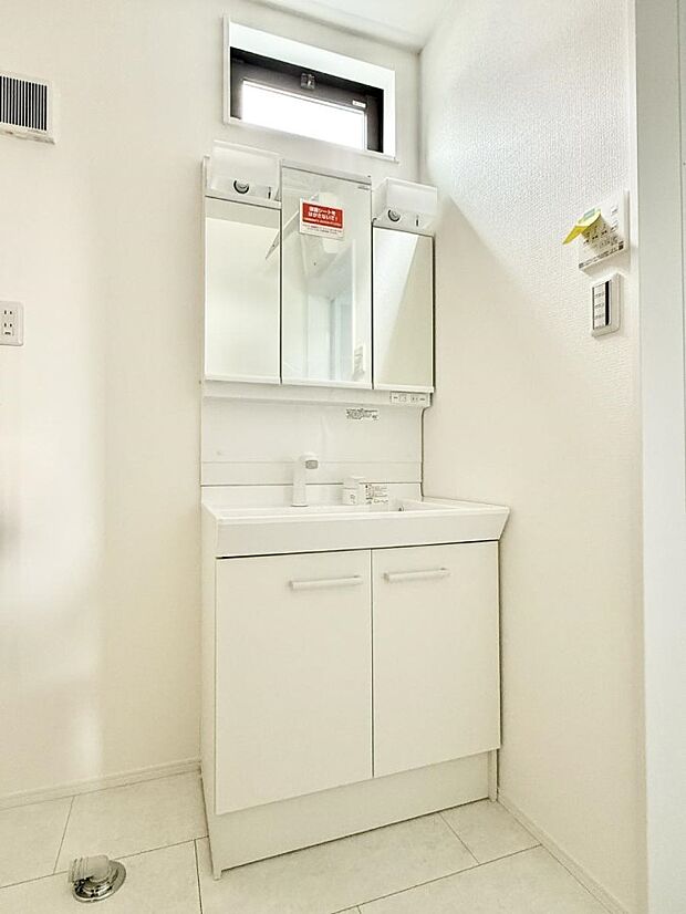 【洗面台・洗面所】明るい洗面所は毎朝の歯磨きも楽しくできちゃいそうです