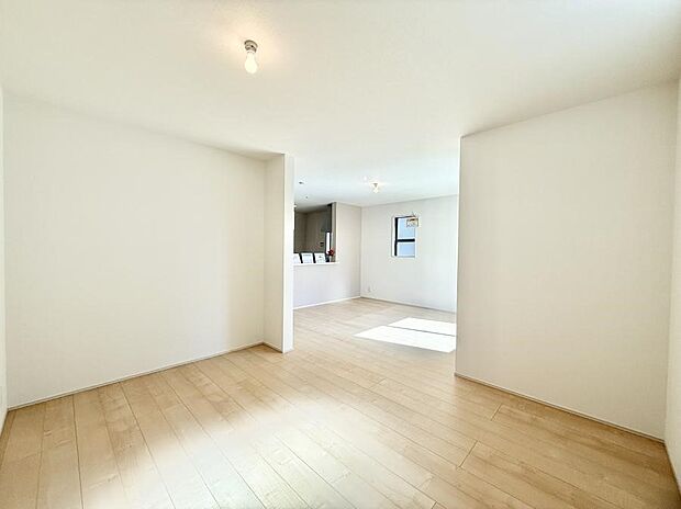 【リビング】インテリアを考えるのが楽しみな広いリビングです!