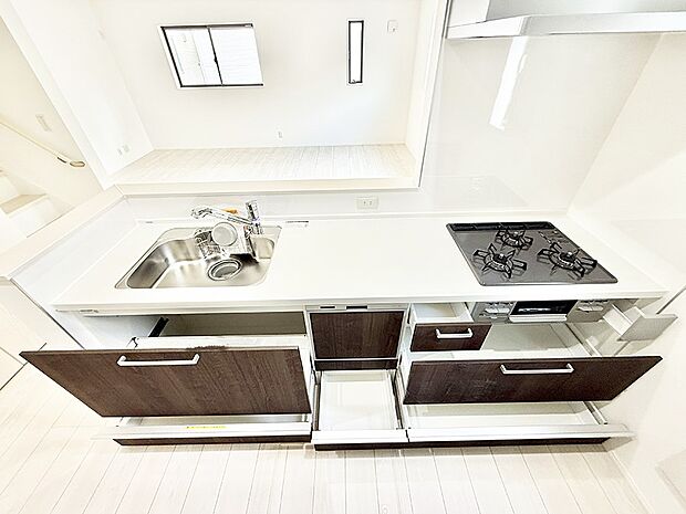 【キッチン】■家族の絆を深める、温もりのあるキッチン