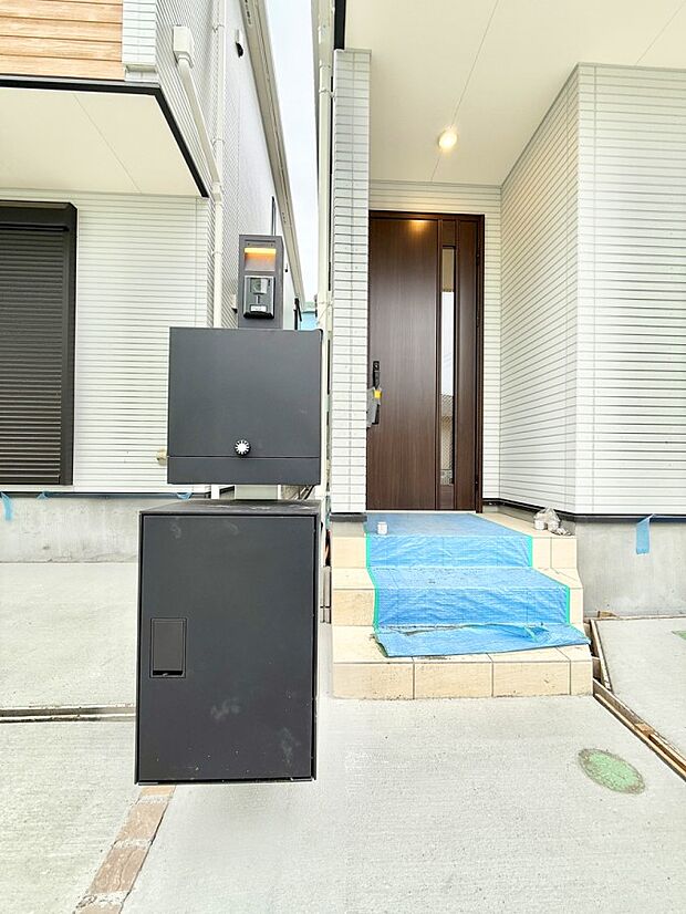 【玄関】■新しい暮らしが始まる場所で、家族の絆を深める