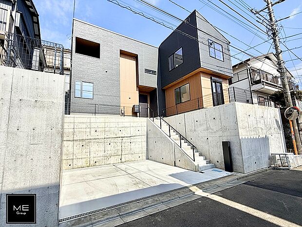 【現地外観写真】■暮らしを豊かにする充実した仕様設備で快適に