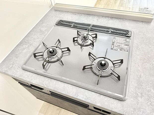 【3口ガスコンロ】■一度に多くの料理ができ便利で効率的