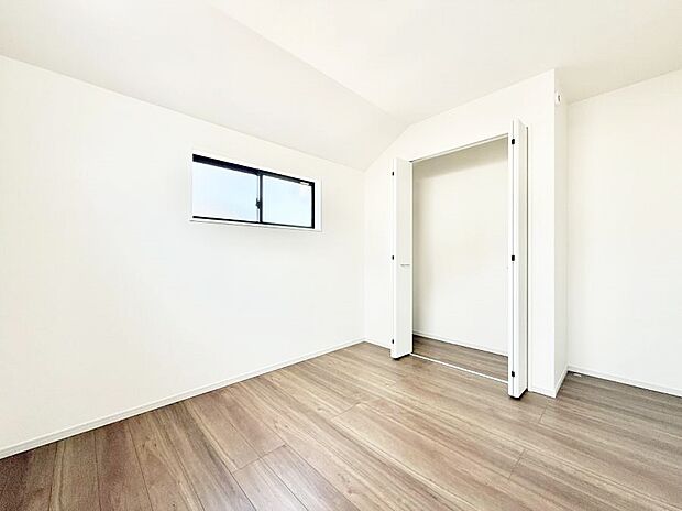 【子供部屋】■自分の好みに合わせたインテリアを整えやすく個性を反映できる場所です