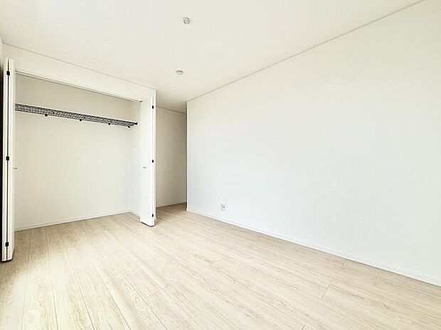 【子供部屋】広いクローゼット、収納は多い方が嬉しいですね！