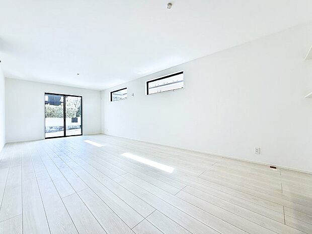 【ダイニング】■光と風を感じる、リラックスできる空間