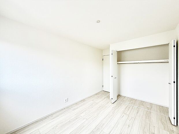 【子供部屋】■読書や趣味リモートワークなどさまざまな用途に対応できる柔軟さがあります