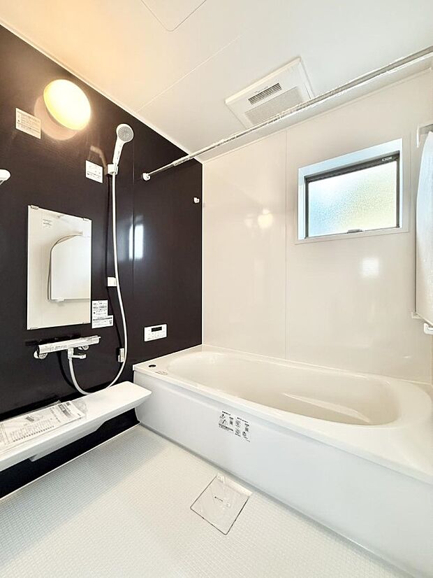 【浴室】■家族みんなが気持ちよく使える設計です