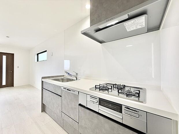 【キッチン】会話が深まる対面キッチン！家族との会話がはずみます  