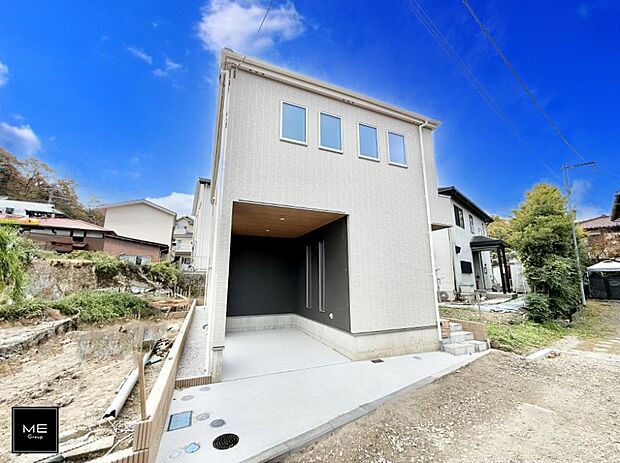 【現地外観写真】■暮らしを豊かにする充実した仕様設備で快適に