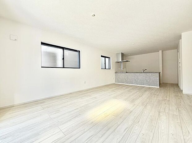 【ダイニング】■ふとした瞬間に幸せを感じる、心地よい場所