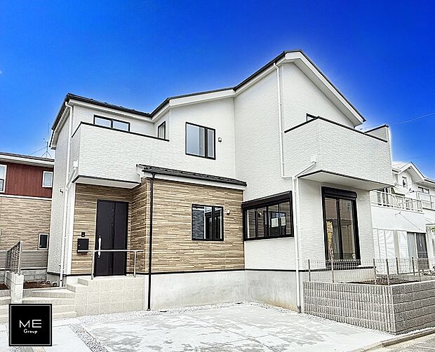 【現地外観写真】2号棟 ■暮らしを彩る充実した設備仕様が備わった住まい