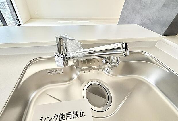 【浄水器】■清潔でおいしい水を手軽に供給してくれます