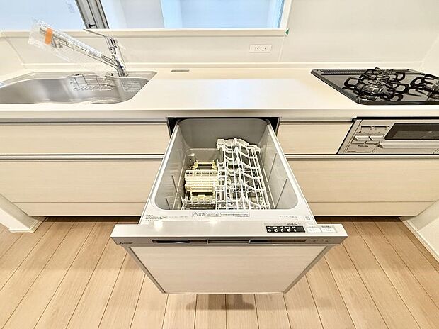 【食洗機】■手間なく洗浄!食器をピカピカに仕上げてくれます
