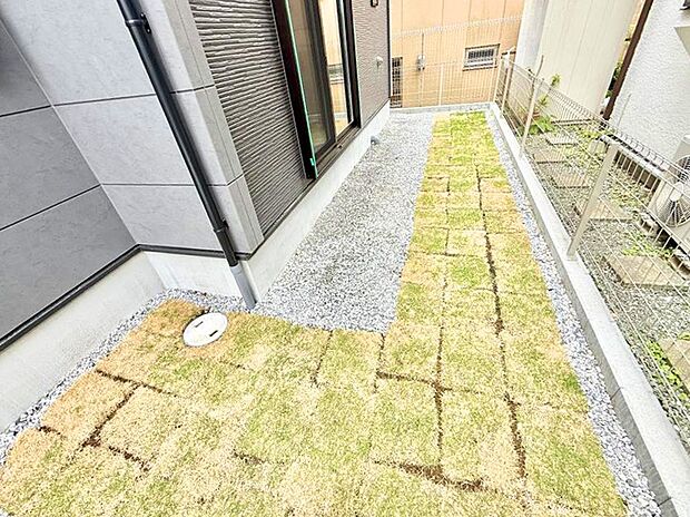 【庭】1号棟  ■庭付き住宅は多様な使用用途で活用できます  