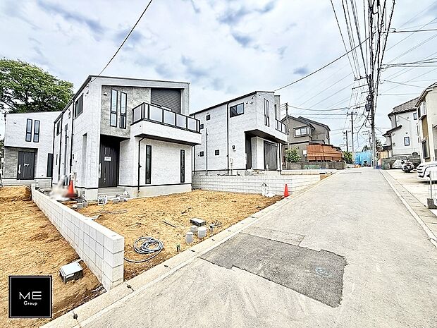 【前面道路含む現地写真】■優雅なラインが、毎日を引き立てます