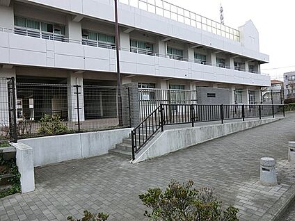 横浜市立岩井原中学校 500m(7分)