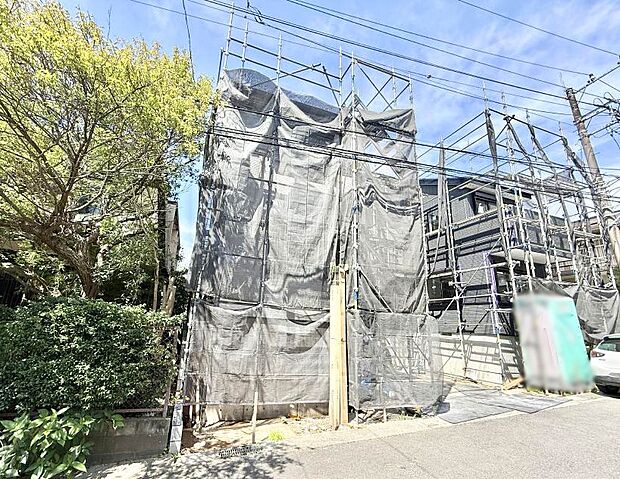 【現地外観写真】B号棟 ■家族みんなが笑顔で過ごせる、安心感のある住まい