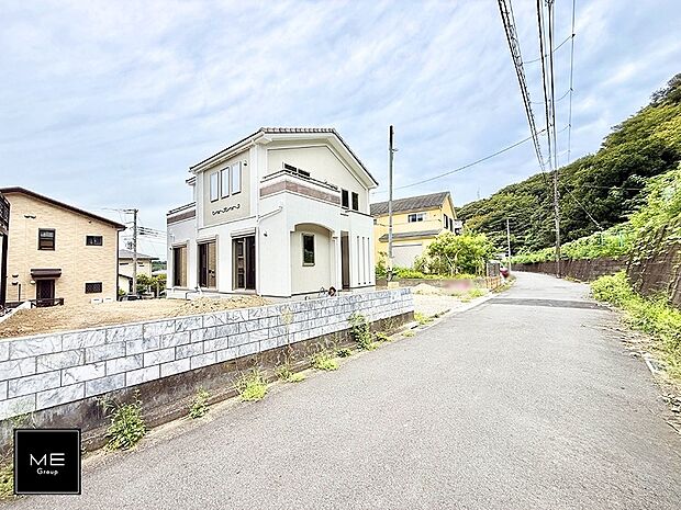 【前面道路含む現地写真】■家族の思い出が育つ住まいです
