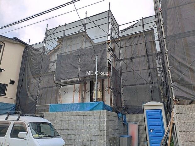 【現地外観写真】B号棟 ■暮らしを彩る充実した設備仕様が備わった住まい