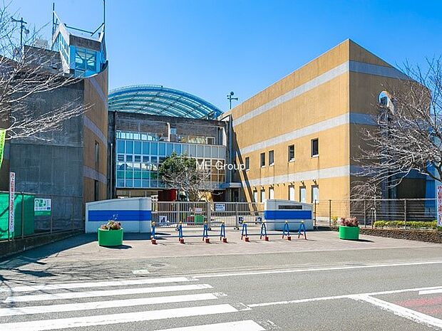 茅ヶ崎市立浜之郷小学校(約1,200m・徒歩15分)