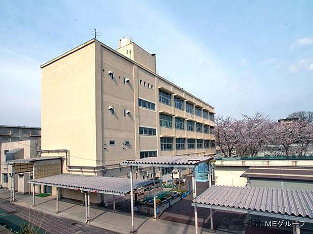 横浜市立飯島小学校(約550m・徒歩7分)