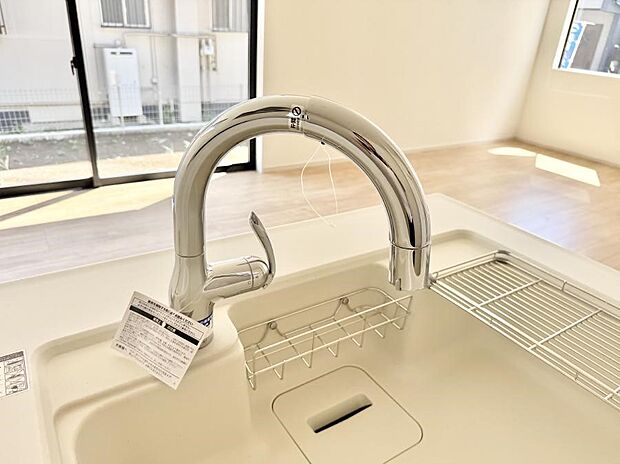 【浄水器】■清潔でおいしい水を手軽に供給してくれます