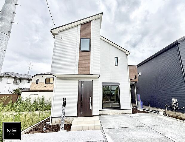 【現地外観写真】1号棟 ■暮らしを彩る充実した設備仕様が備わった住まい