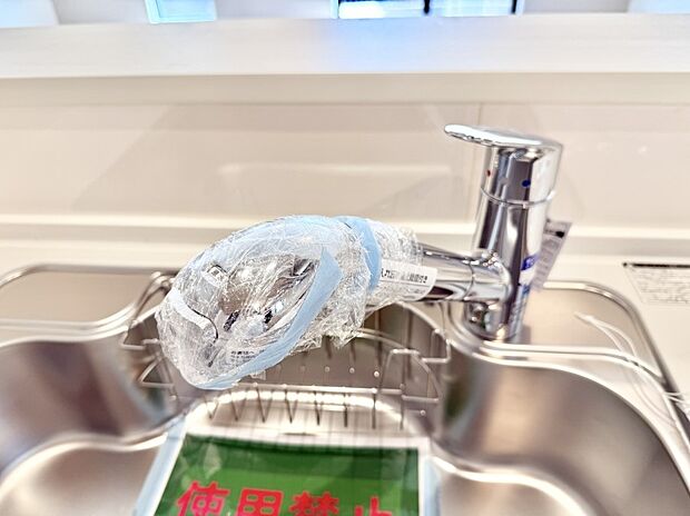 【浄水器】■清潔でおいしい水を手軽に供給してくれます