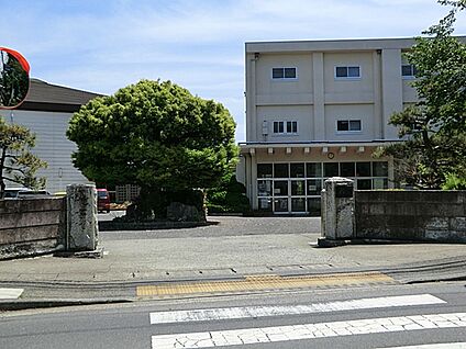 伊勢原市立山王中学校 1600m(20分)