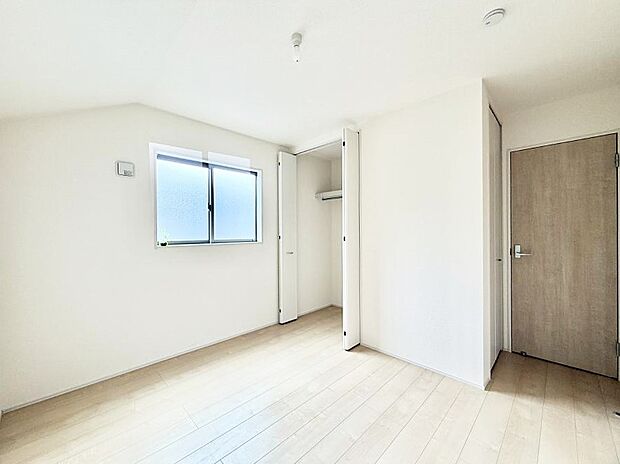 【子供部屋】1号棟 ■読書や趣味リモートワークなどさまざまな用途に対応できる柔軟さがあります