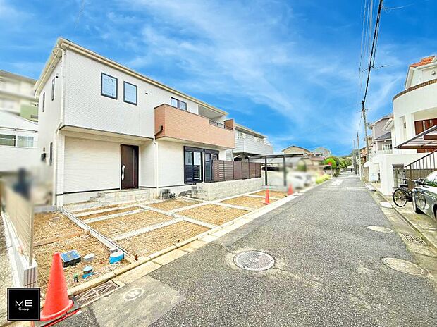 【前面道路含む現地写真】■この道を歩けば、毎日が少し特別になる