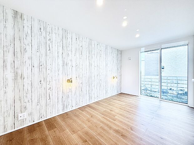 【リビング以外の居室】1号棟  ■落ち着いた色合いのお部屋で穏やかな時間を楽しめます