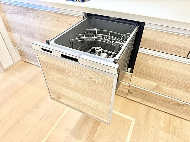 【食洗機】■手間なく洗浄！食器をピカピカに仕上げてくれます