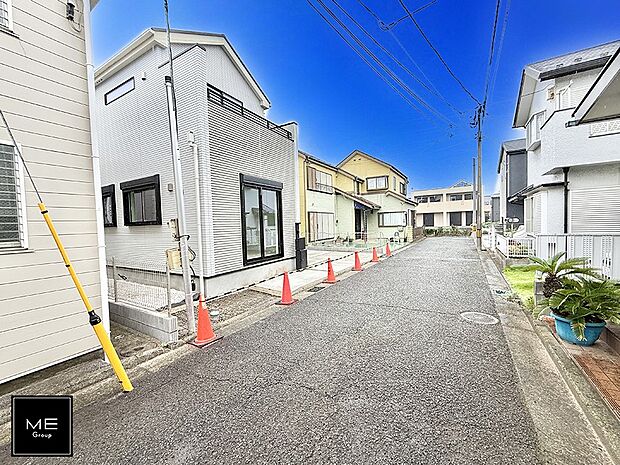 【前面道路含む現地写真】■家族とのお出かけが楽しくなる環境です