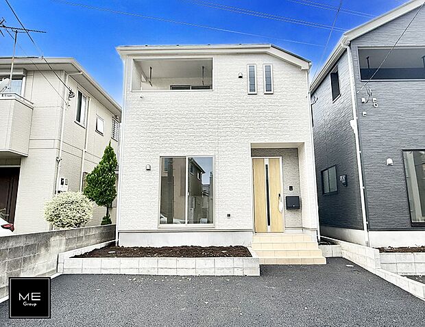 【現地外観写真】1号棟 ■家族みんなが笑顔で過ごせる、安心感のある住まい