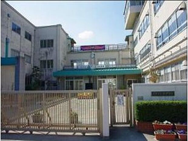 天理市立南中学校(約1,749m)